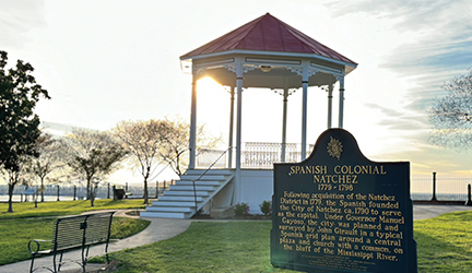 An small gazebo in Bluff Park, behind the gravestone of Spanish Colonial Natchez.