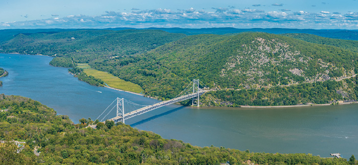 https://www.americancruiselines.com/cruises/new-england-cruises/hudson-river-summer-classic-cruise